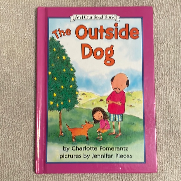 📚2/$6  The Outside Dog - Picture 1 of 12